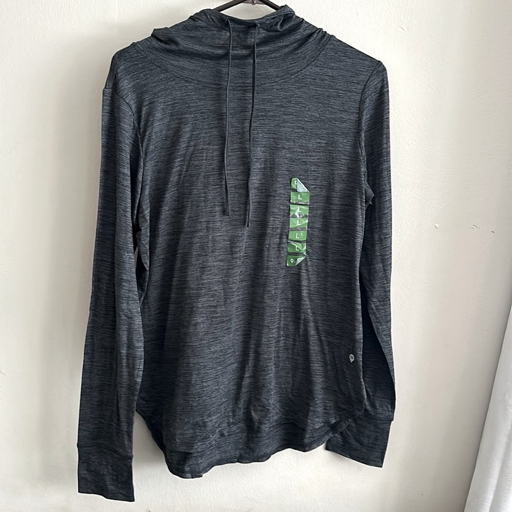 🌻3/$18 NWOT Hooded Long Sleeve